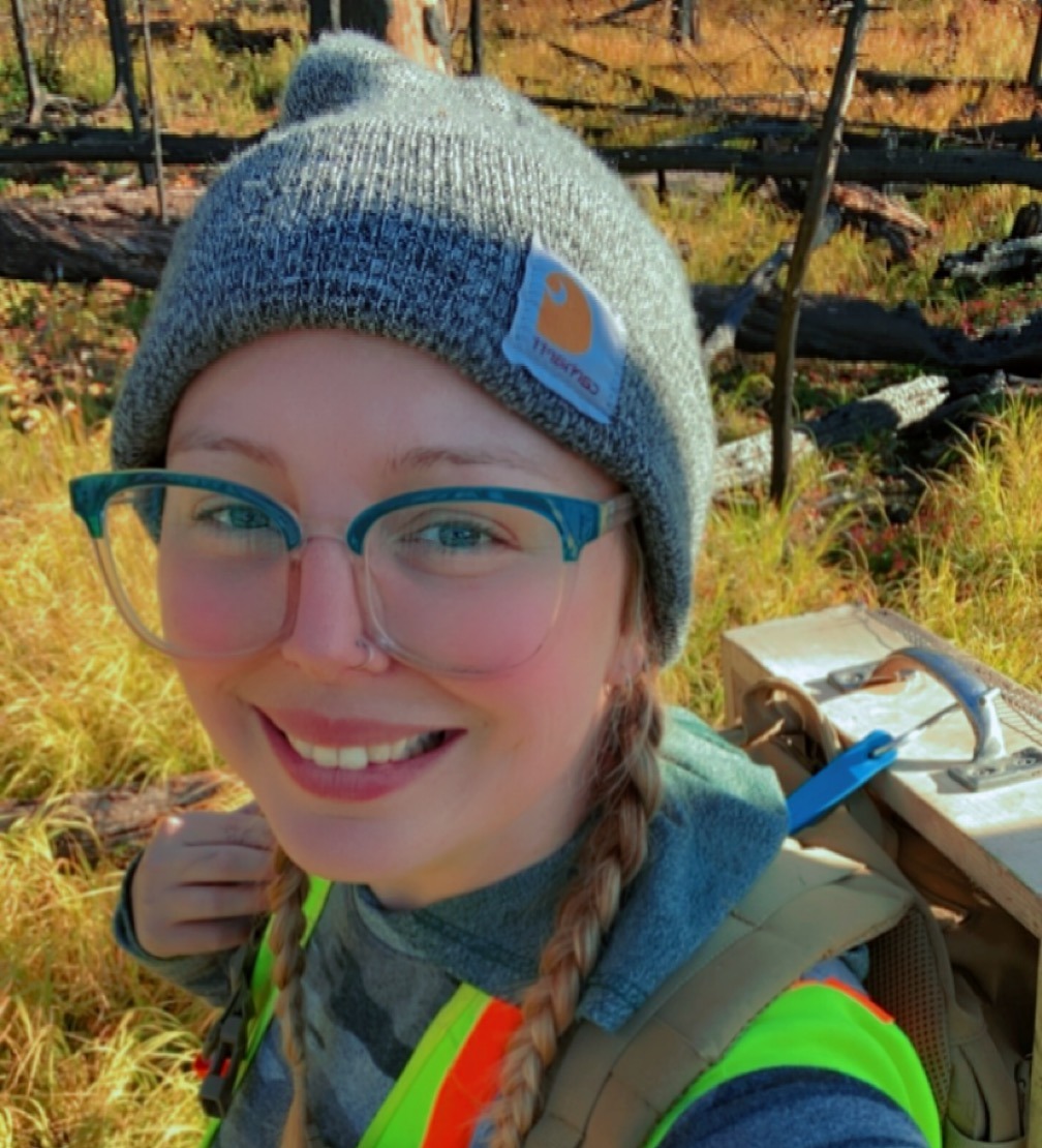 A photograph of Amanda Robinson